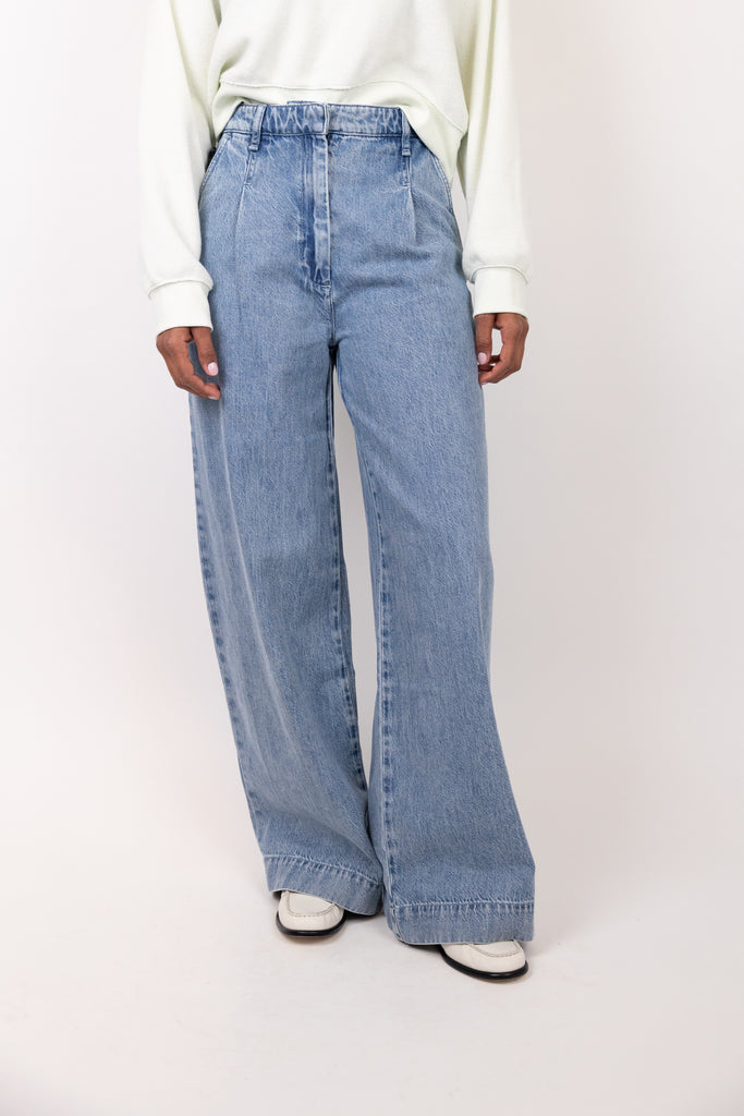 Featherweight Abigale Pleated Trouser