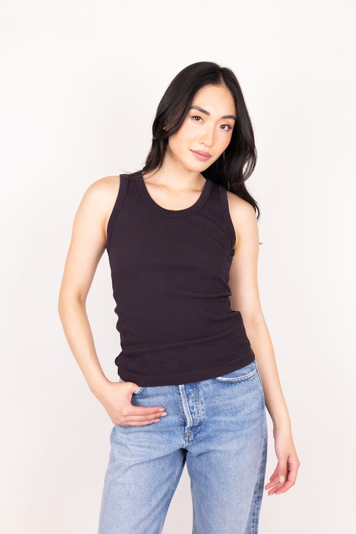 AGOLDE Poppy Tank Eggplant | cake