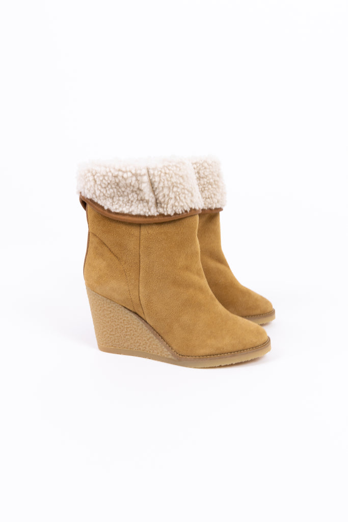 Totam Shearling Wedge Boot