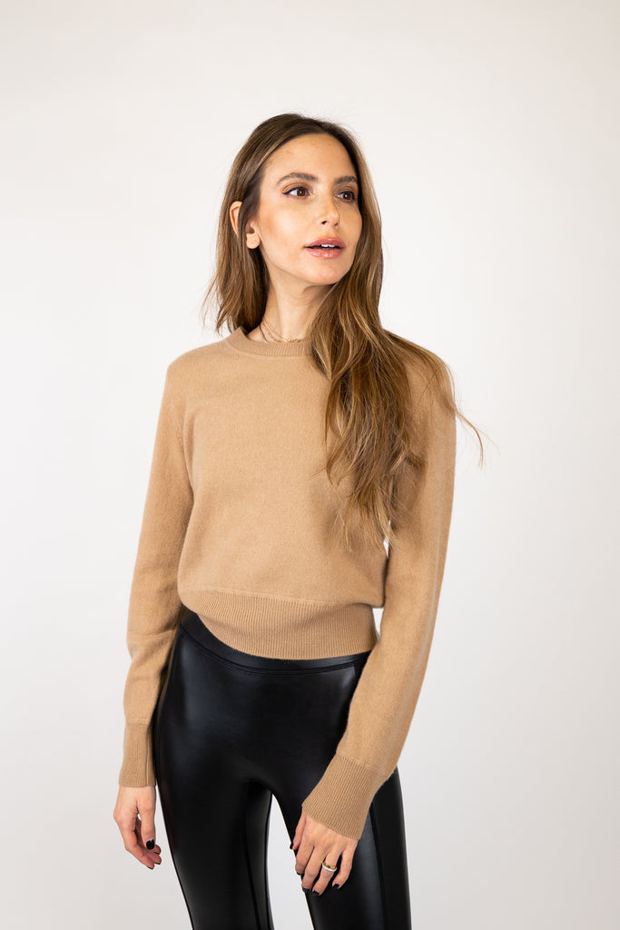 Long Sleeve Cropped Pullover
